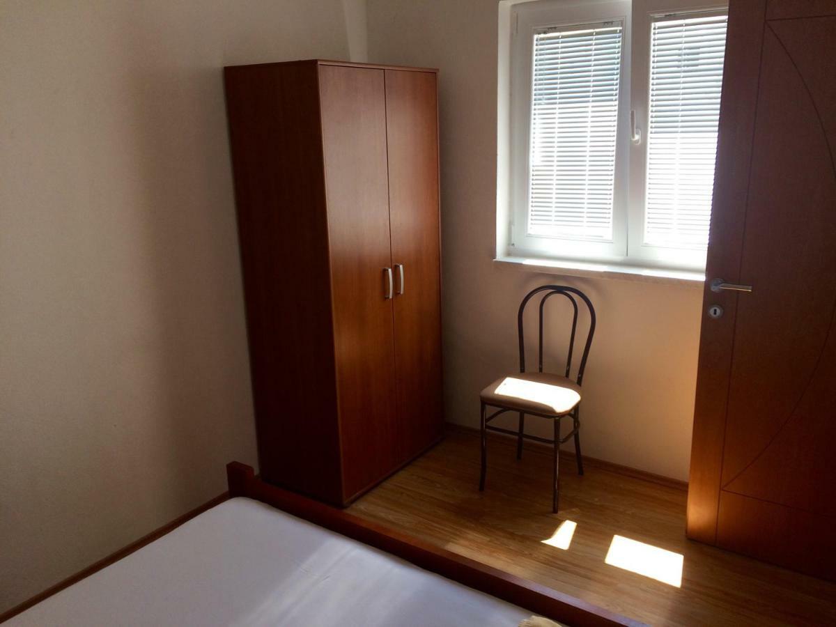 Apartmani Brusel Паг Екстериор снимка